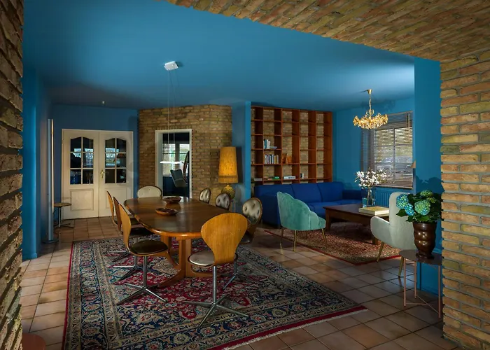 Spacious Ensemble Hecht Right On The Eider River Vakantiehuis *