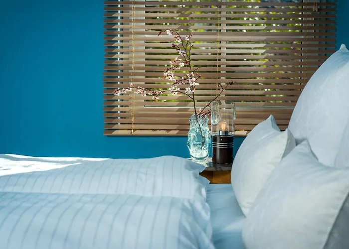 Vakantiehuis Spacious Ensemble Hecht Right On The Eider River