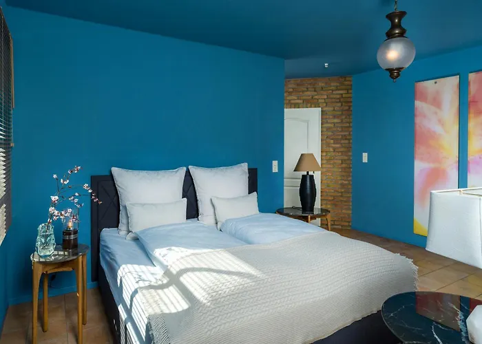 Spacious Ensemble Hecht Right On The Eider River Vakantiehuis Suderstapel