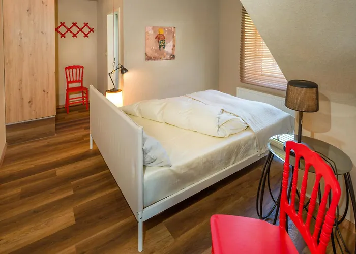 Spacious Ensemble Hecht Right On The Eider River Vakantiehuis *