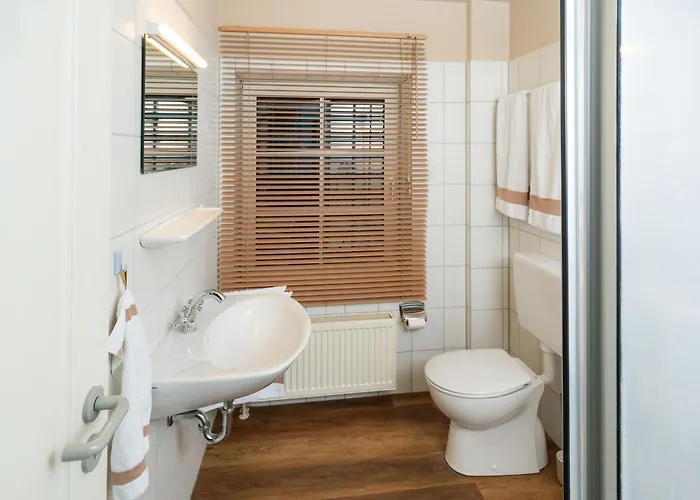 Spacious Ensemble Hecht Right On The Eider River *